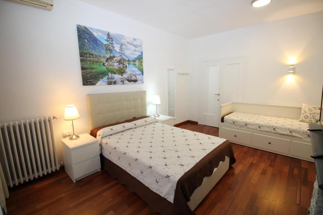 Rooms Viladomat Barcelona Exterior photo